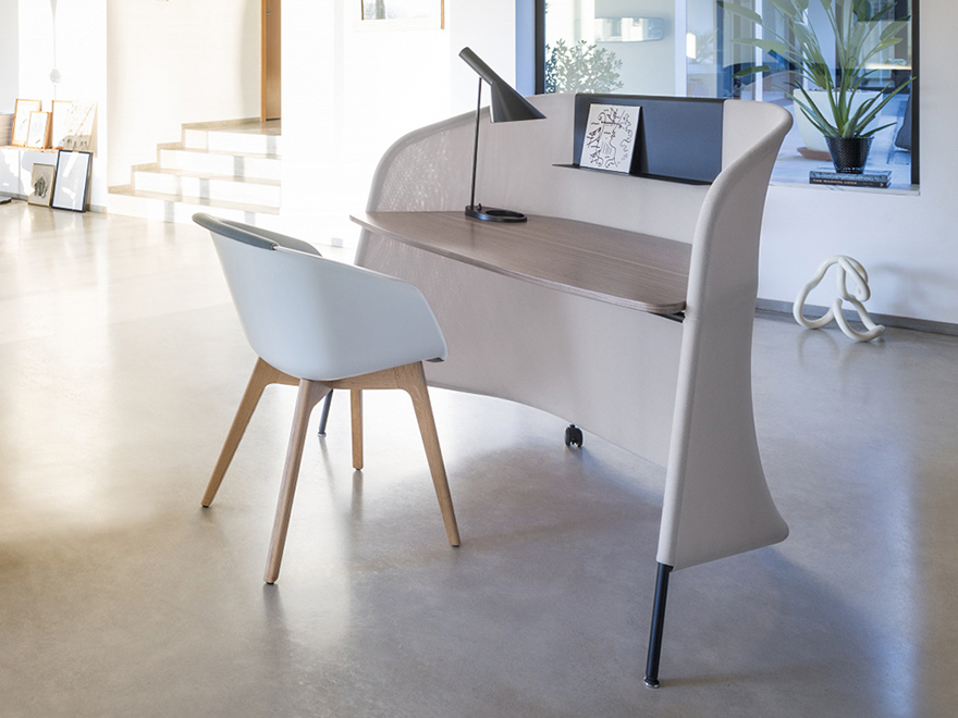 Bureau réglable en hauteur assis debout